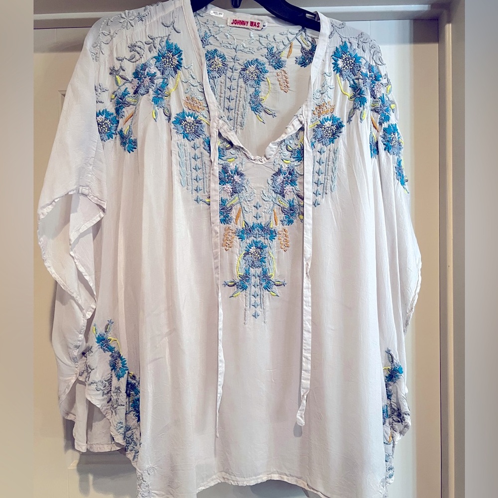 Johnny Was light grey poncho blue, purple, yellow embroidery stunning